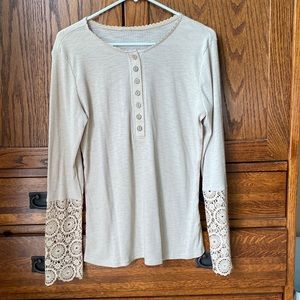 Long sleeve top with crochet sleeves